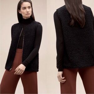 Aritzia Wilfred Chatou Black Teddy Vest Sherpa 
Size XS Style# 49309